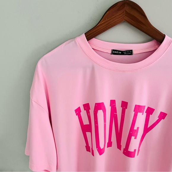 SHEIN Tops - Shein "HONEY" Graphic Tee Approx Size 2X
